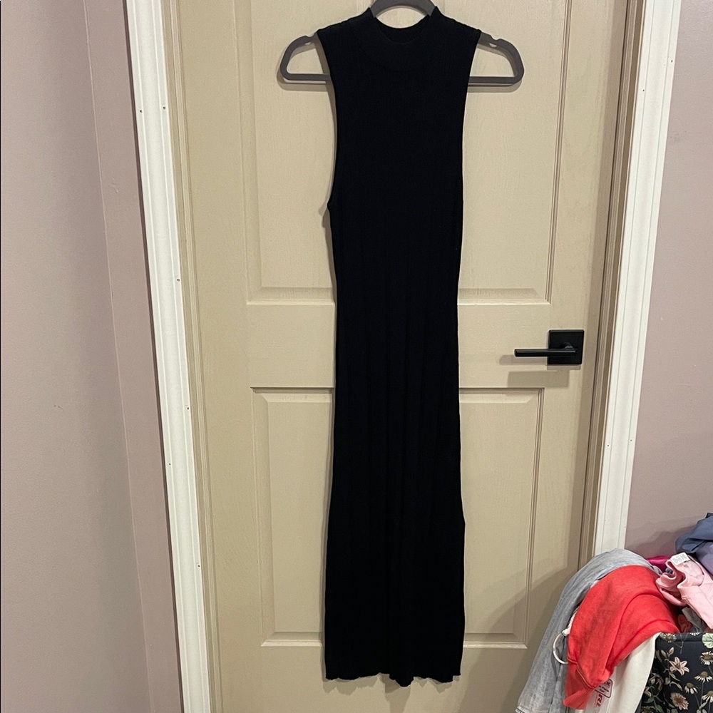 Wayf Black Sleeveless Maxi Dress